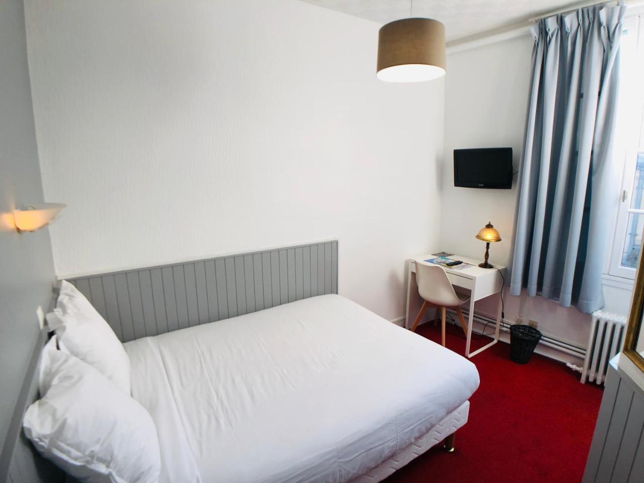 Cit'Hotel Le Volney Saumur Zewnętrze zdjęcie